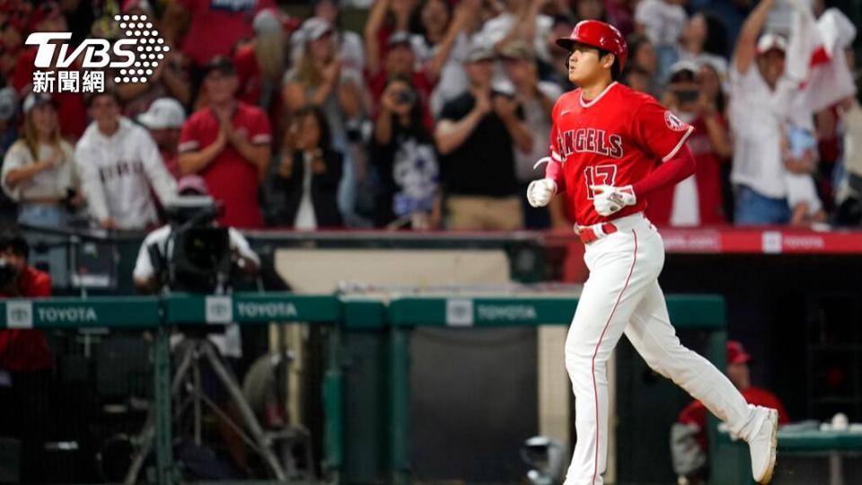 大谷翔平9下擊出追平戰局的3分砲。（圖／達志影像美聯社）