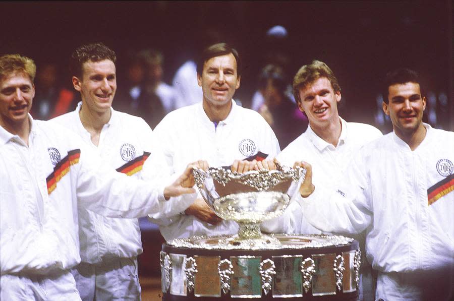 Der Sieg in Hartford ebnet den Weg für zwei Davis-Cup-Triumphe. 1988 und 1989 gewinnt Becker mit Patrik Kühnen, Eric Jelen und Carl-Uwe Steeb den wichtigsten Mannschaftswettbewerb im Welt-Tennis