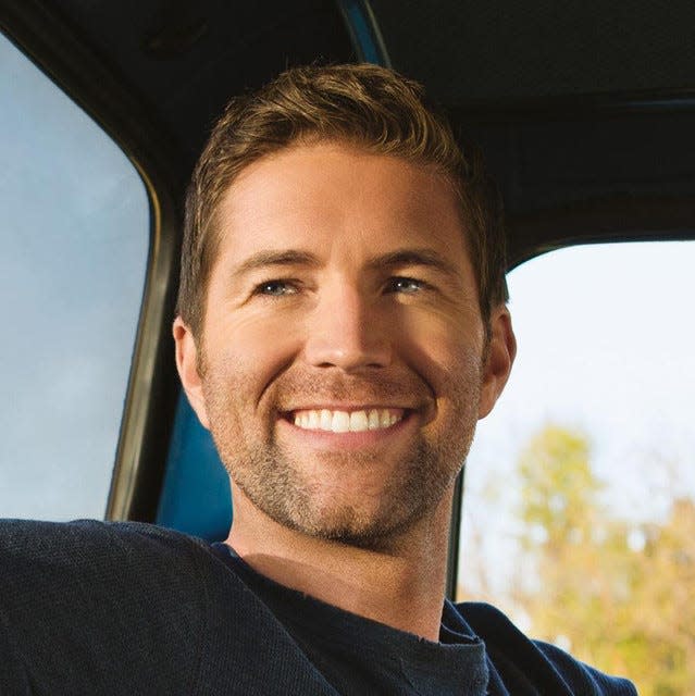 Josh Turner will perform at the Macoupin County Fair in Carlinville on June 8.