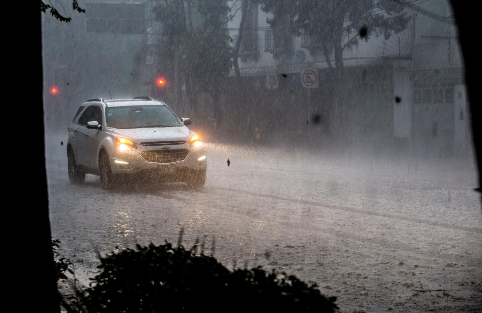 FOTOS | Granizo sorprende a la CDMX y Tlaxcala