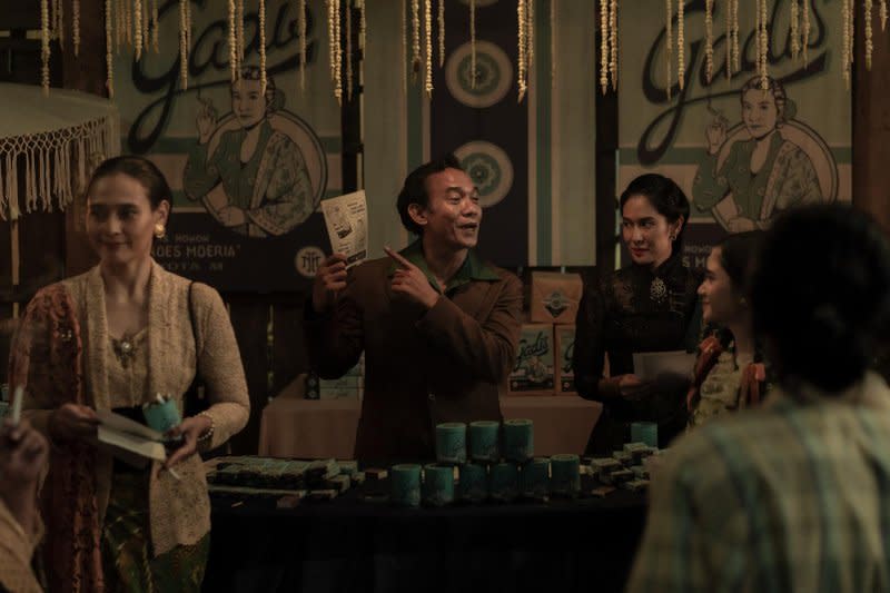 "Cigarette Girl" is set against a period of sweeping social and political upheaval in Indonesia. Photo courtesy of Netflix