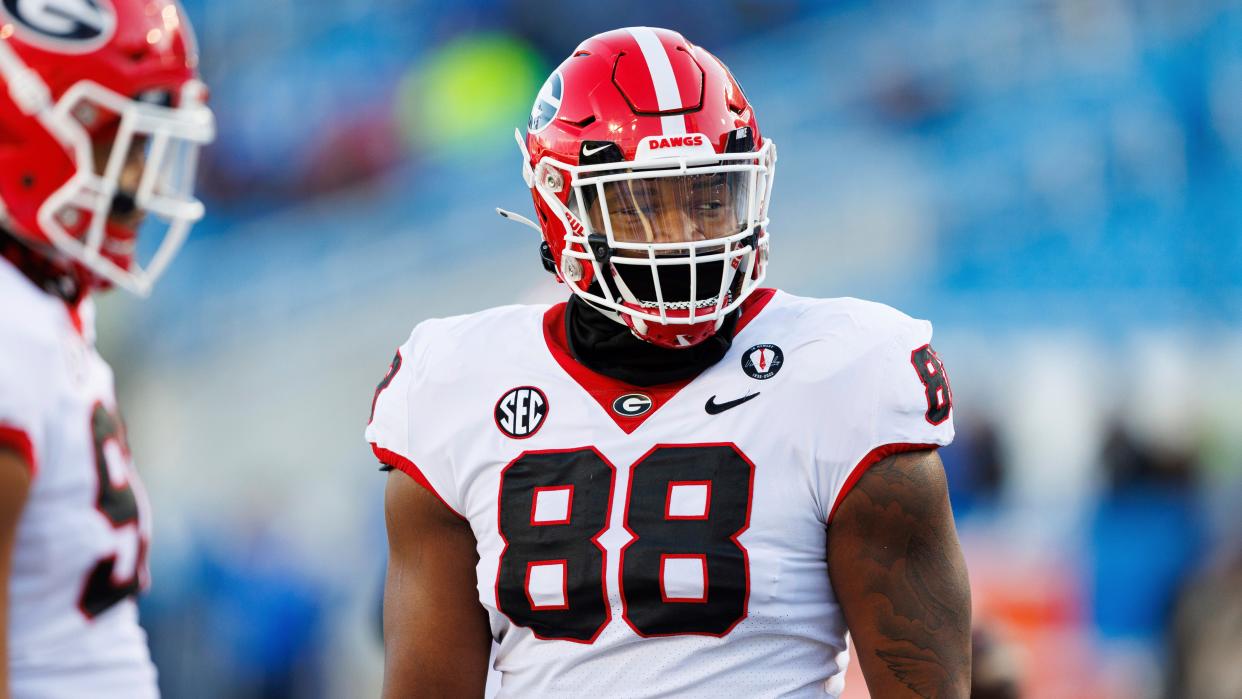 Georgia defensive lineman Jalen Carter warms up before an NCAA college football game in Lexington, Ky., Saturday, Nov. 19, 2022. (AP Photo/Michael Clubb)