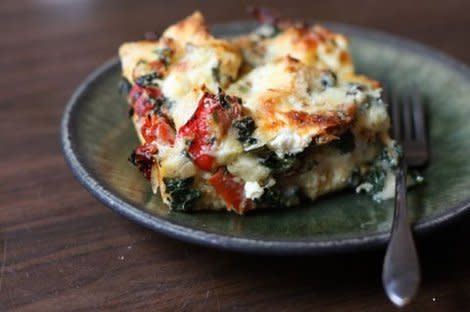 Triple-Cheese Spinach Strata with Sundried Tomatoes and Peppers 