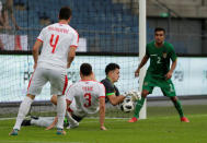 Soccer Football - International Friendly - Serbia vs Bolivia - Merkur-Arena, Graz, Austria - June 9, 2018 Bolivia's Guillermo Viscarra makes a save from Serbia's Dusko Tosic REUTERS/Heinz-Peter Bader