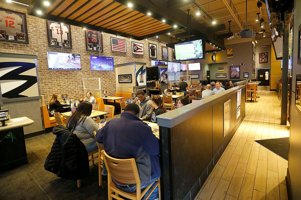 Buffalo Wild Wings in Ashland will show the Super Bowl on its many screens on Sunday. And, if the game goes into overtime, all guests at BW3s nationwide will get six free wings.