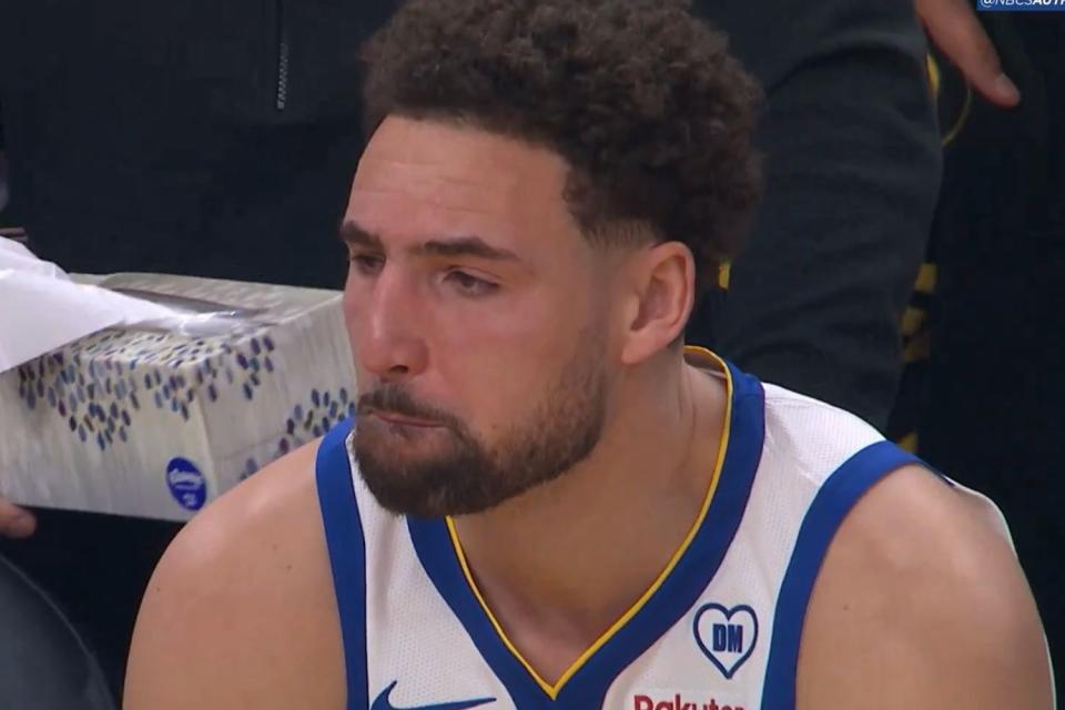 <p>NBCSWarriors/X</p> Klay Thompson gets emotional during tribute to Warriors late assistant coach