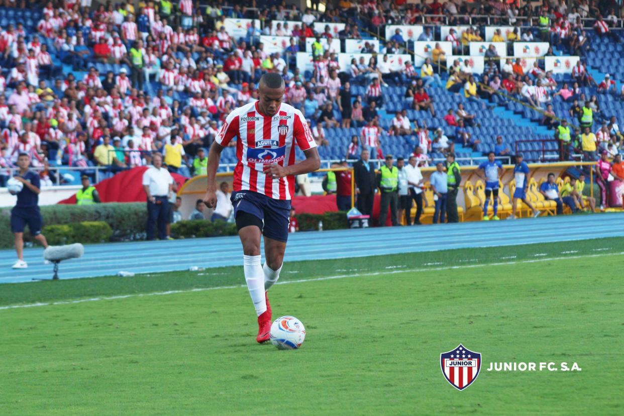 Kevin Ademola Aladesanmi, futbolista nacido en Suecia que juega en Colombia (Foto tomada de Juniorfc.co)