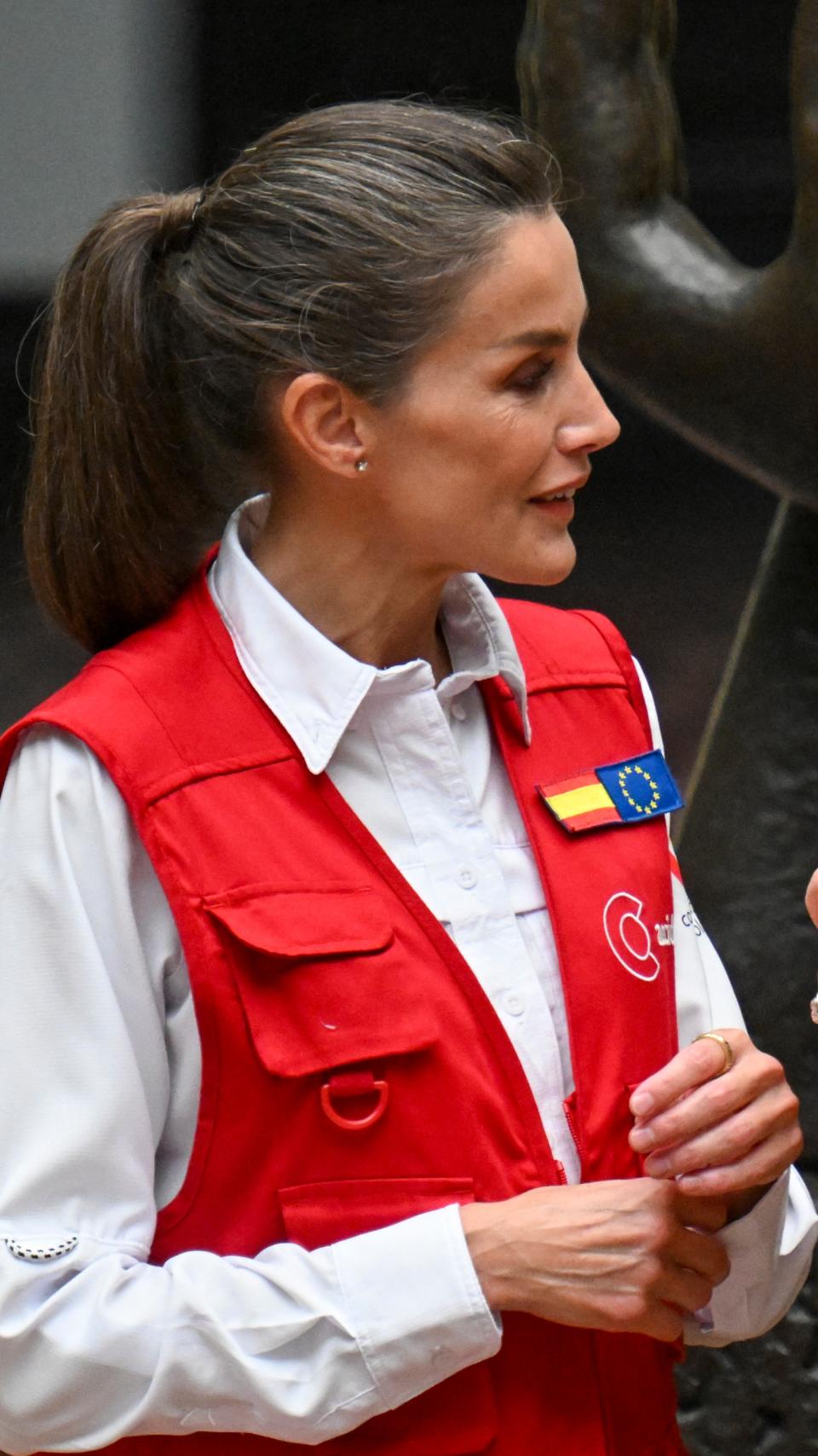 Queen Letizia talks to Guatemala's First Lady Lucrecia Peinado