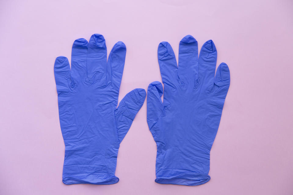 Wearing gloves doesn't have to be a burden — these fit like a...glove. (Photo: Getty)