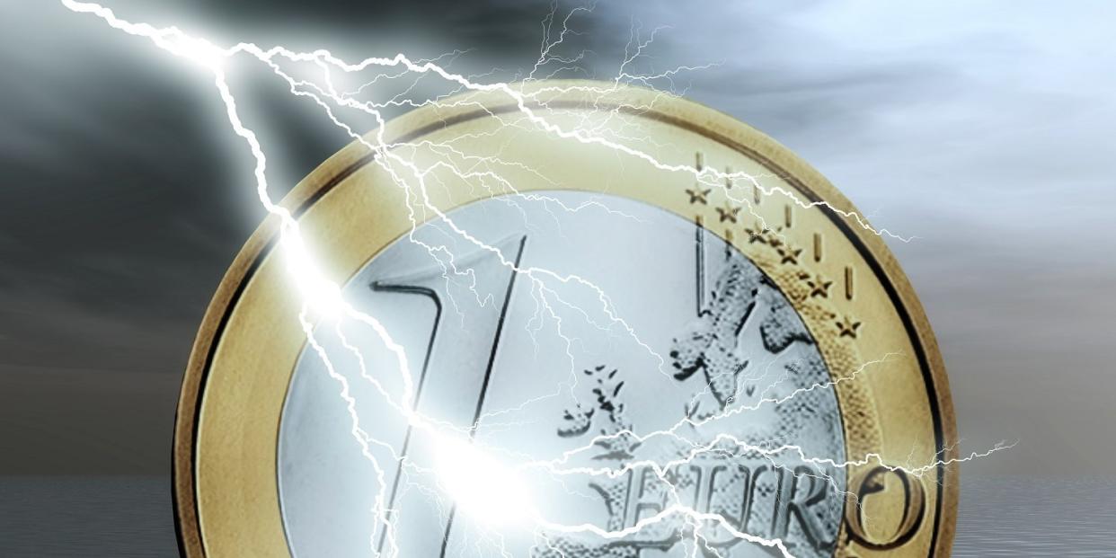 Euro, Krise, Eurozone, Draghi, Weidmann, Gewitter, Blitz