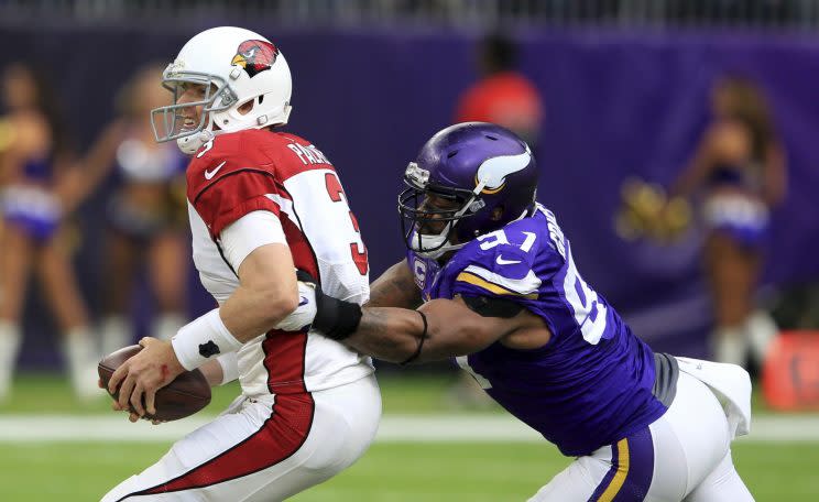 Carson Palmer and the Cardinals have been unable to recapture their 2015 form (AP)