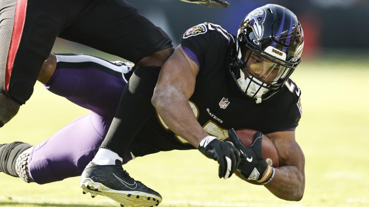 Ravens' John Harbaugh unsure of J.K. Dobbins' status amid injury