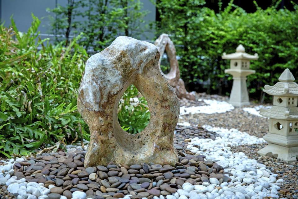 rock garden ideas sculpture