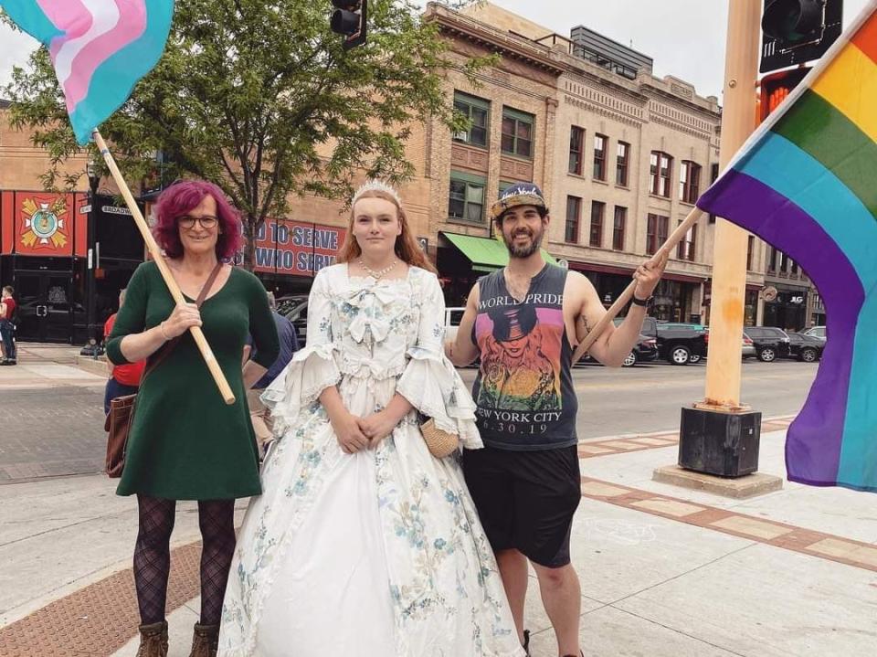 Rynn Willgohs (left) at a rally in Fargo, North Dakota last June.