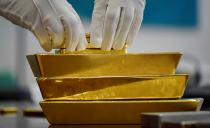 <p>456 ounces of gold, at today's market value of $1,658 per ounce. (Reuters) </p>