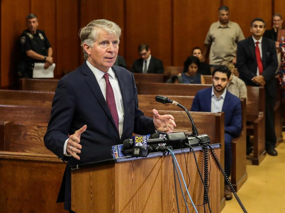 cyrus vance