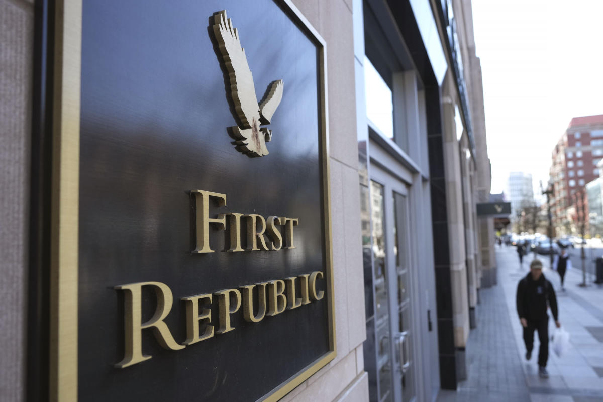 FDIC is reaching out to major banks about buying First Republic