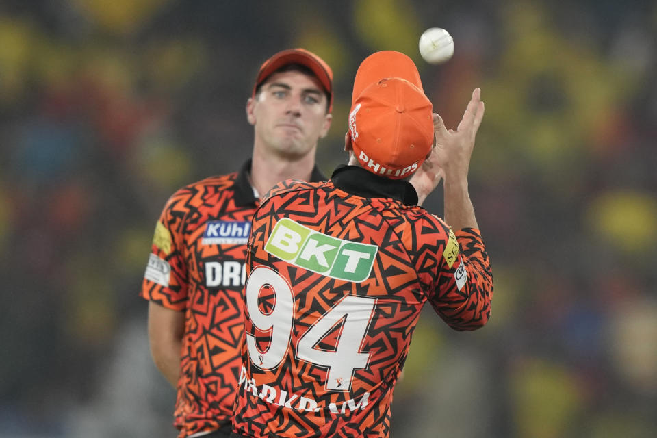 Sunrisers Hyderabad's Aiden Markram takes the catch of Chennai Super Kings' Rachin Ravindra during the Indian Premier League cricket tournament between Sunrisers Hyderabad and Chennai Super Kings in Hyderabad, India, Friday, April 5, 2024. (AP Photo/Mahesh Kumar A.)