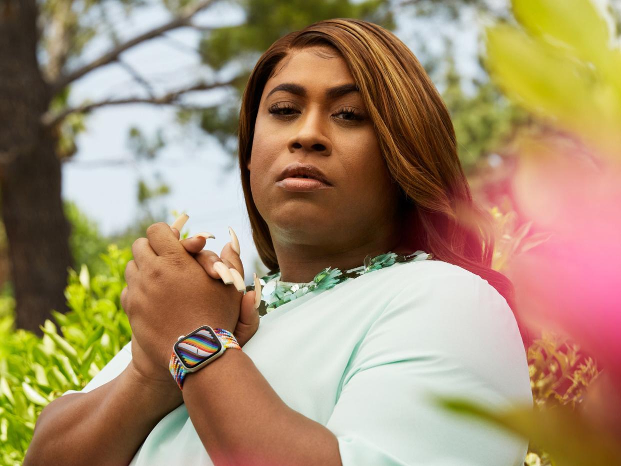 GLSEN board member and LGBTQ+ advocate, artist, and leader Dominique Morgan wears the new Pride Edition band (Apple)