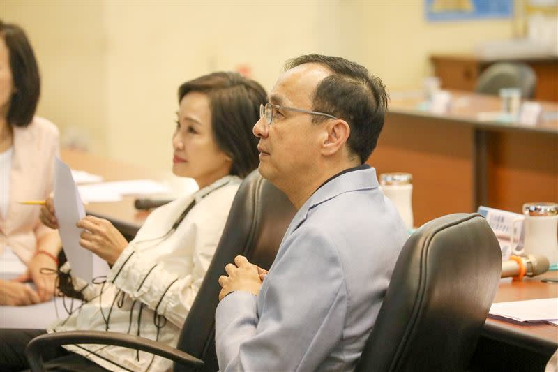 國民黨主席朱立倫出席智庫國政基金會「銀光好居」行動聯盟記者會。(圖/國民黨提供)