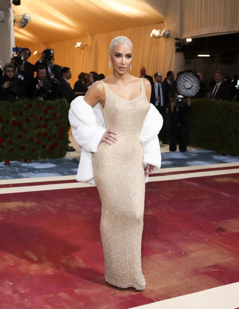 Kim Kardashian did not damage Marilyn’s dress, according to the firm that lent it to her