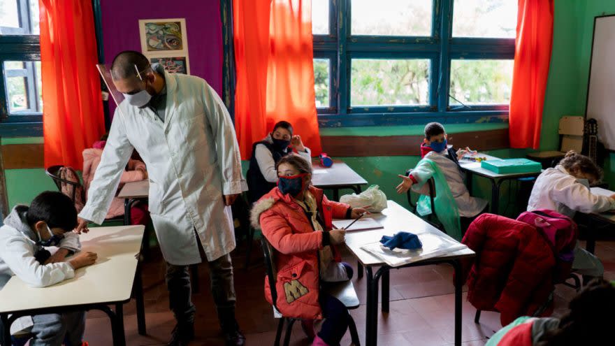 Los docentes también acordaron aumento salarial para iniciar las clases.