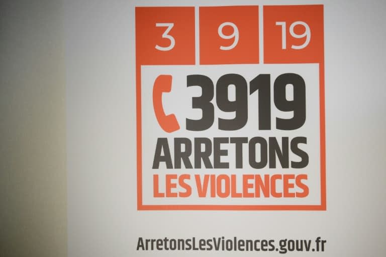Le logo du numéro d'urgence contre les violences conjugales, le 3919 - Eric FEFERBERG © 2019 AFP