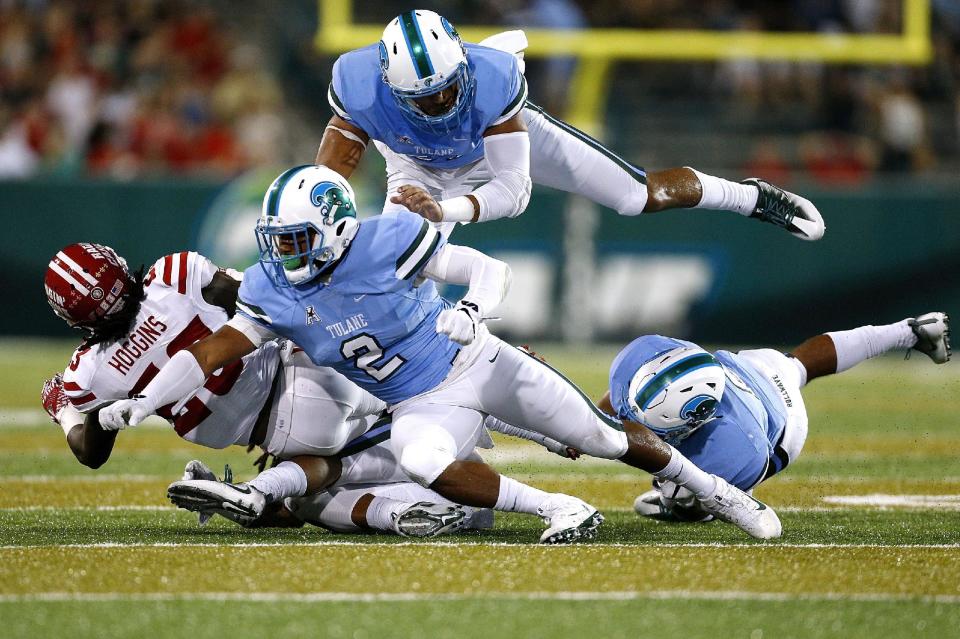 Darrius Hoggins broke his jaw and lost teeth in a fall. (Getty Images)