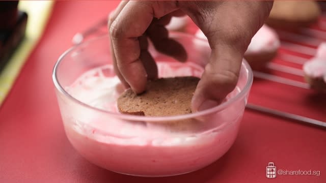 Dipping the cookie