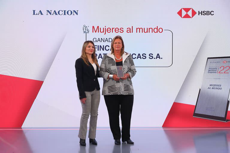 Melisa Turano, de HSBC, con Patricia Freuler de Ortiz
