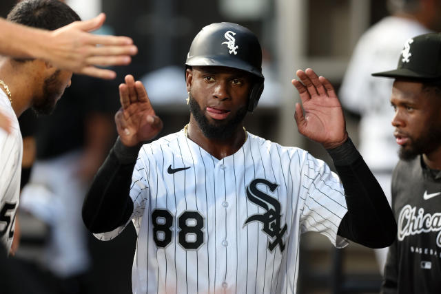 Luis Robert Jr.'s breakout season for White Sox comes to an end after  injury move