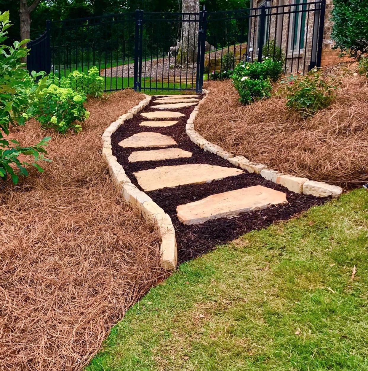 pine-straw-mulch