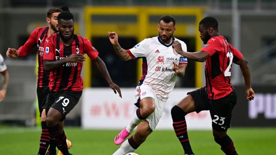 Tomori e Kessie contro Joao Pedro | Soccrates Images/Getty Images