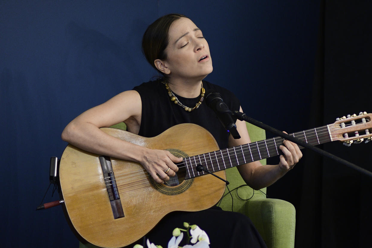 Natalia Lafourcade perdió a su sobrino, hijo de su hermana, en un accidente en una montaña. (Photo by Jaime Nogales/Medios y Media/Getty Images)