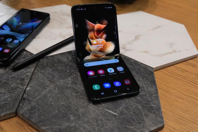 Samsung's new Galaxy Flip 3, Galaxy Fold 3 promise better