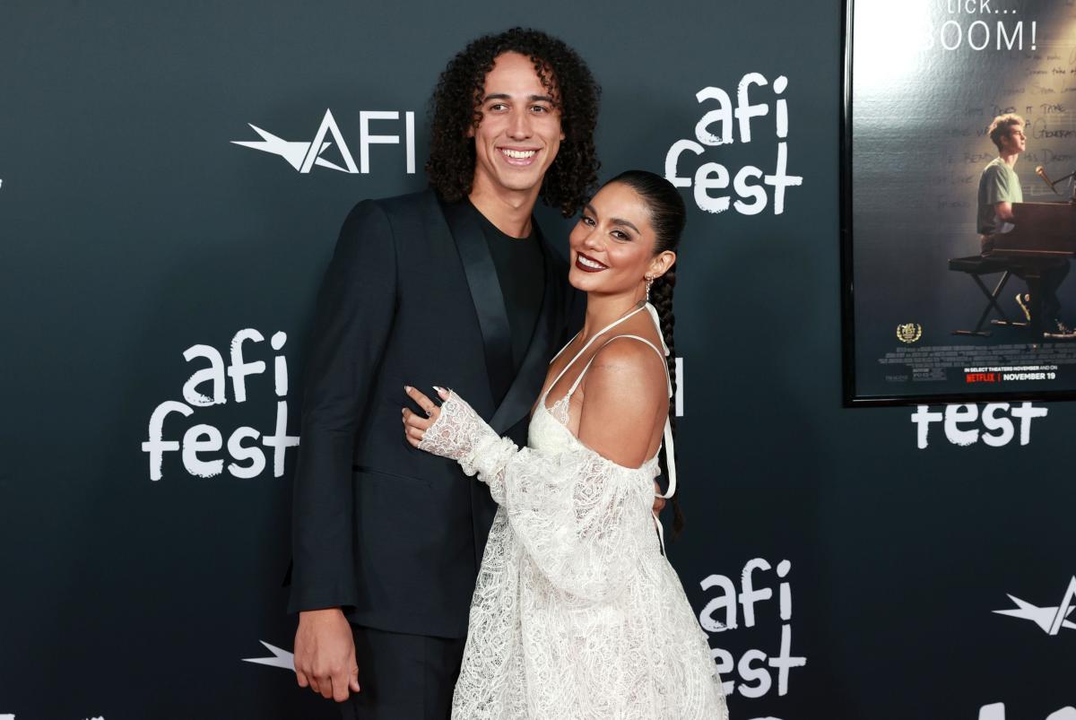 Vanessa Hudgens & Cole Tucker Celebrate Opening Day in Comfy Style –  Footwear News