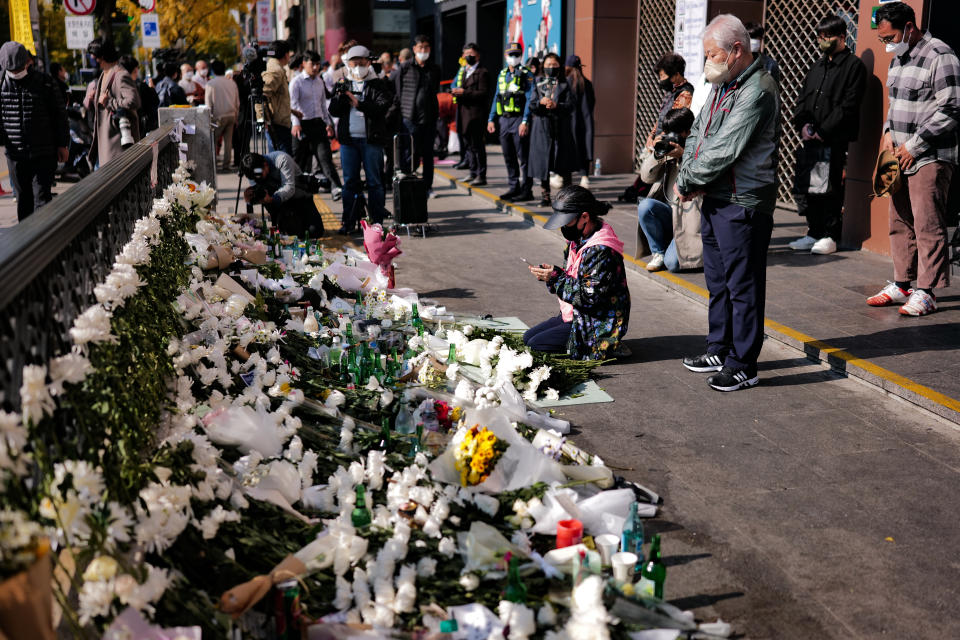 Mourners visit the site of the incident and pays tribute the site of the Itaewon disasters, Yongsan on October 31, 2022 in Seoul, South Korea. (Photo by Chris Jung/NurPhoto)
