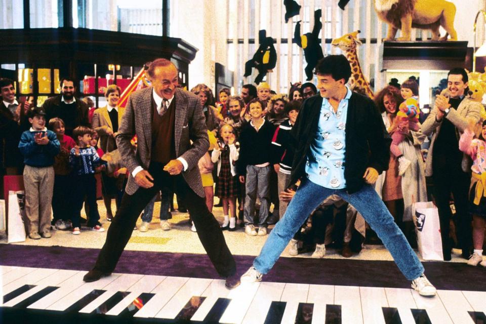 Robert Loggia and Tom Hanks in 'Big'