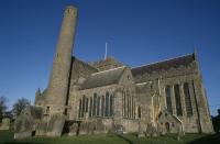 St Canice's Cathedral in Kilkenny, County Kilkenny, Ireland. The round tower dates back to the 9th century.