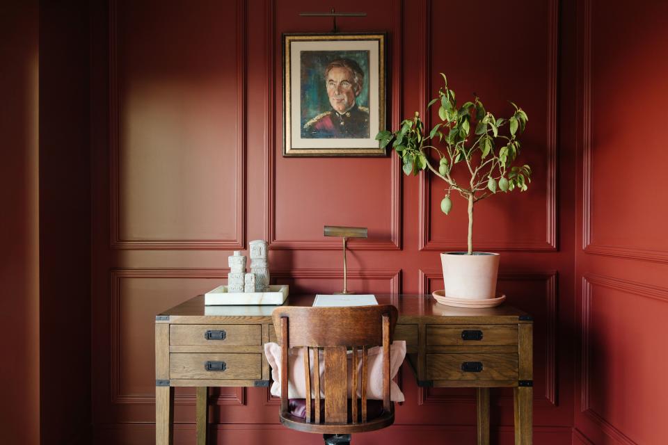 red study with bead panelling