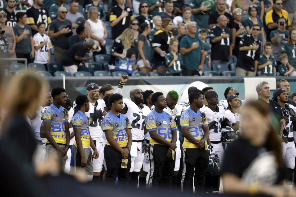 Trump attacks NFL players after 'anthem protests' at opening games of season