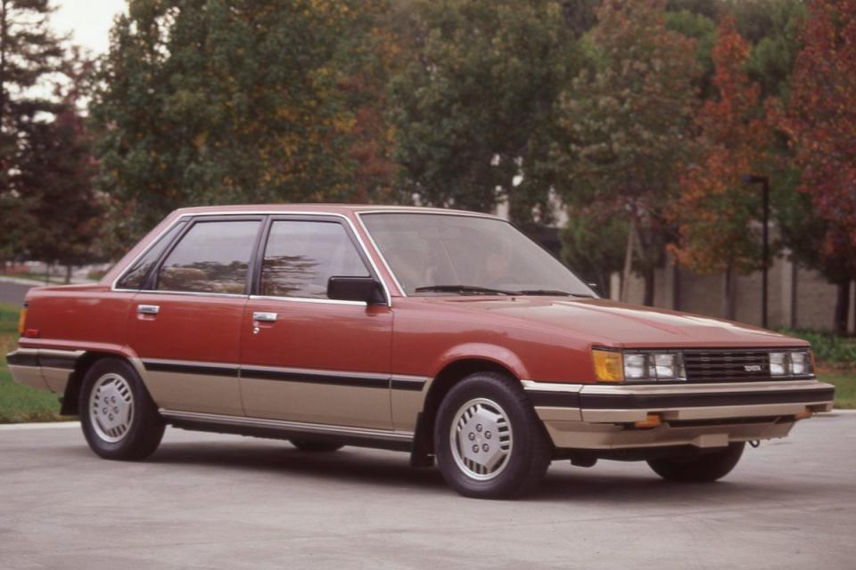 1983_Camry_LE-1-2048x1365.jpeg