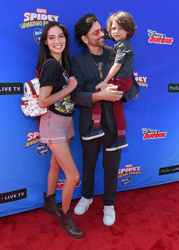 John Stamos con su mujer,Caitlin y su hijo Billy