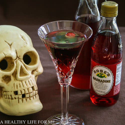 <strong>Get the <a href="http://ahealthylifeforme.com/2012/10/06/draculas-kiss/">Dracula's Kiss Cocktail recipe from A Happy Life for Me</a></strong>
