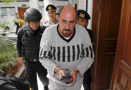 Death row inmate Serge Atlaoui of France arrives for his judicial review at Tangerang District Court in Tangerang, Banten province in this April 1, 2015 file photo. REUTERS/Beawiharta/Files