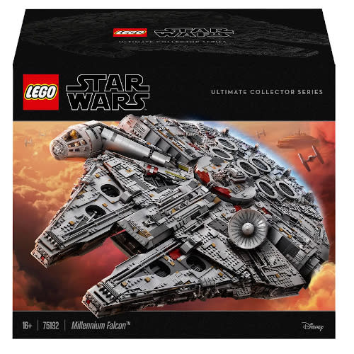 Flyvningen Fern Forskelsbehandling Make the Kessel Run for $100 less with this Lego Star Wars UCS Millennium  Falcon deal