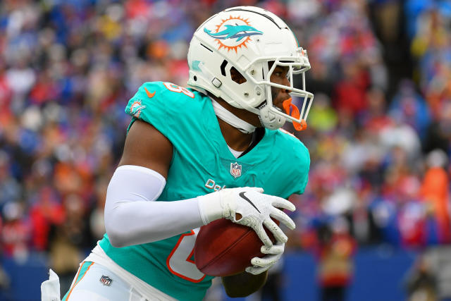 Jevon Holland calls out fan's disrespect of former Dolphins teammate