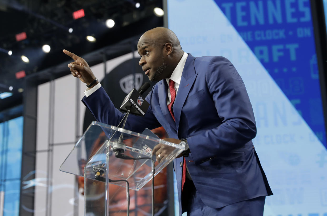 Vince Young announces Boston College's Harold Landry as the Tennessee Titans' pick during the second round of the draft. (AP)