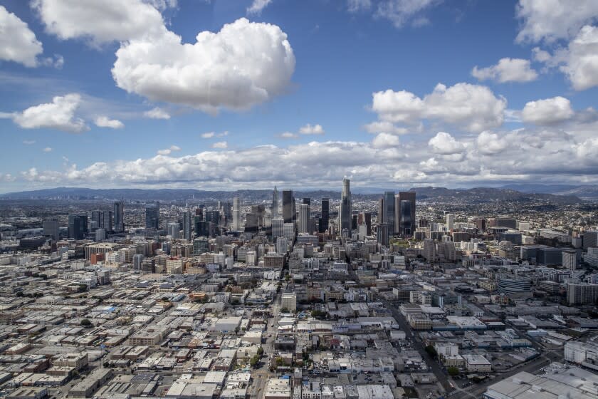 LOS ANGELES, CA, WEDNESDAY MARCH 25, 2020 - Aerial views of Los Angeles in the time of Coronavirus. (Robert Gauthier/Los Angeles Times)