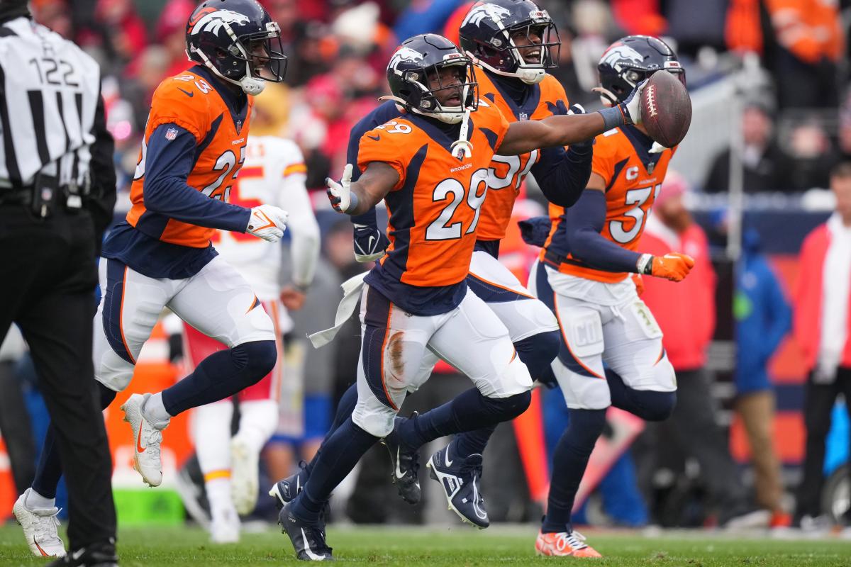 Broncos stun Chiefs to end NFL-worst 16-game skid in rivalry